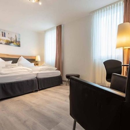 רויטלינגן Hotel In Laisen מראה חיצוני תמונה